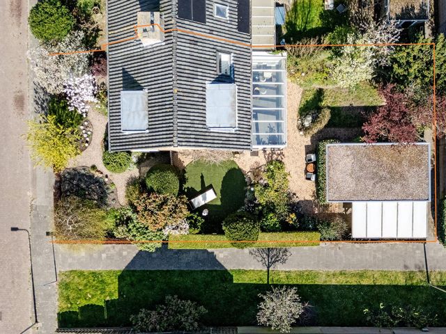 Van Helsdingenlaan 19, Voorschoten