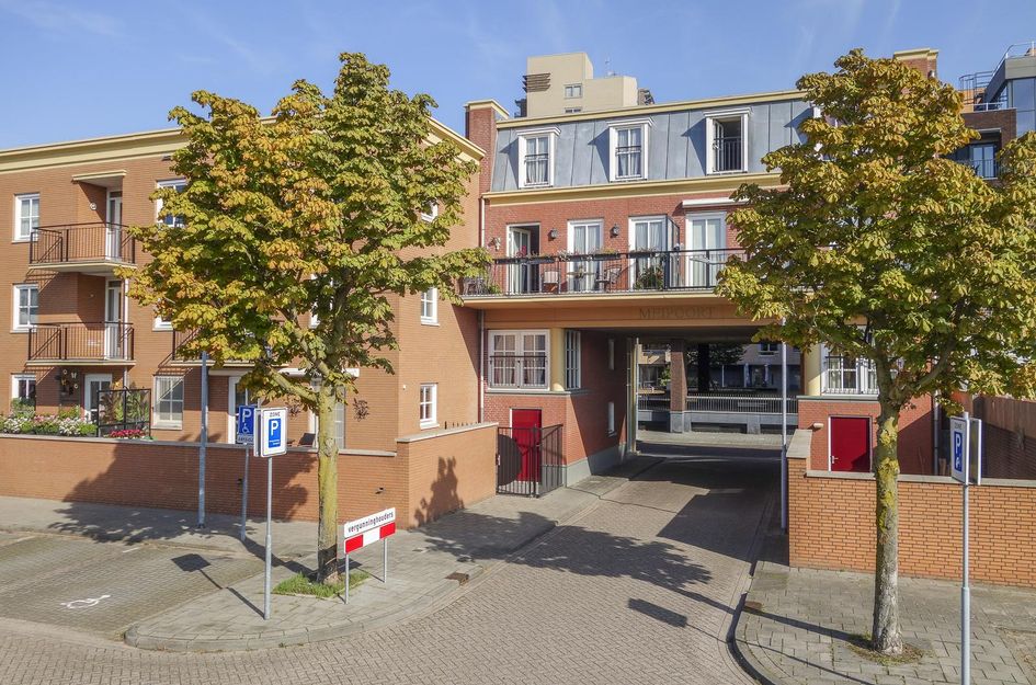 Kluisstraat 42