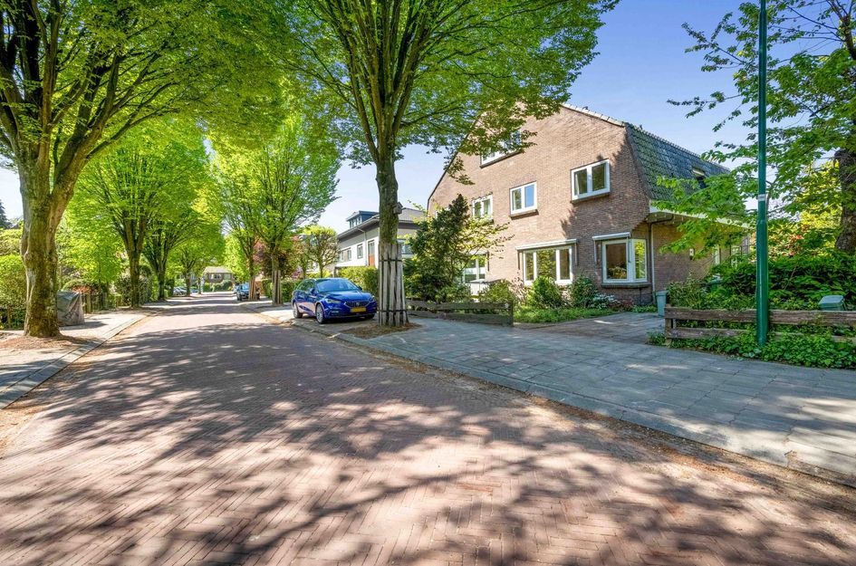 Middellaan 9