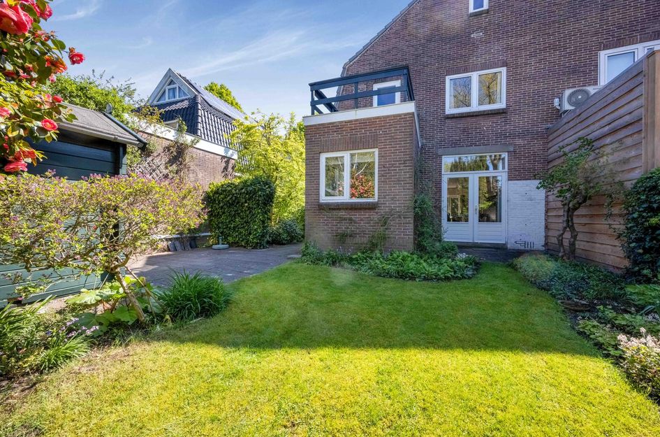 Middellaan 9