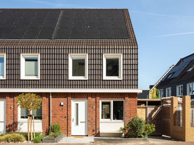 Smaragd 2, Roelofarendsveen