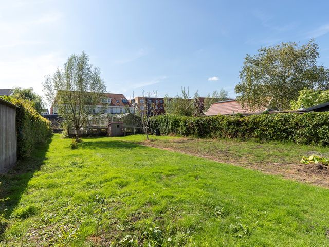 Westeinde 49, Roelofarendsveen