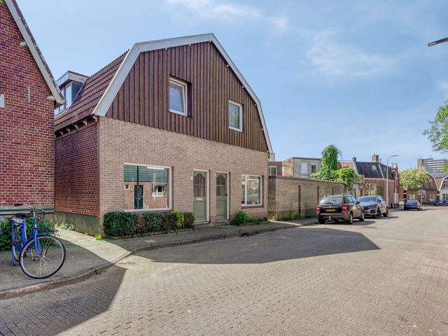 Esstraat 4, Enschede