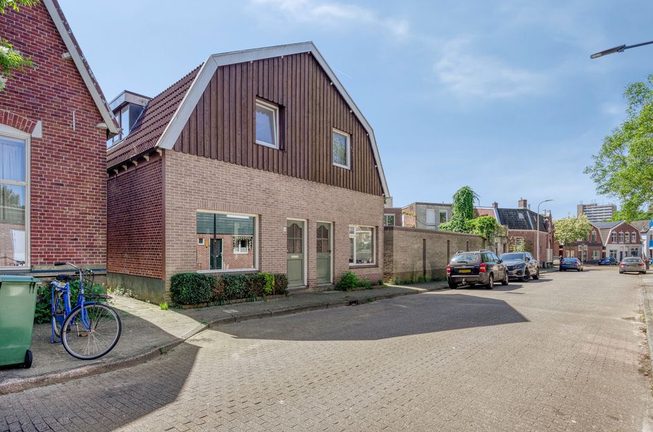 Esstraat 4