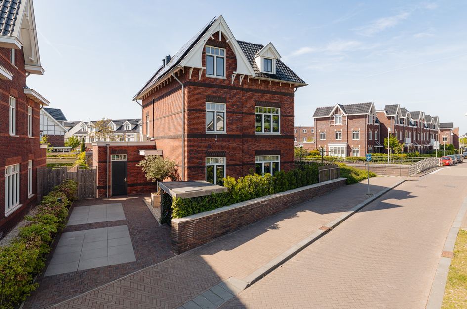 Oude Rijnsburgerweg 94