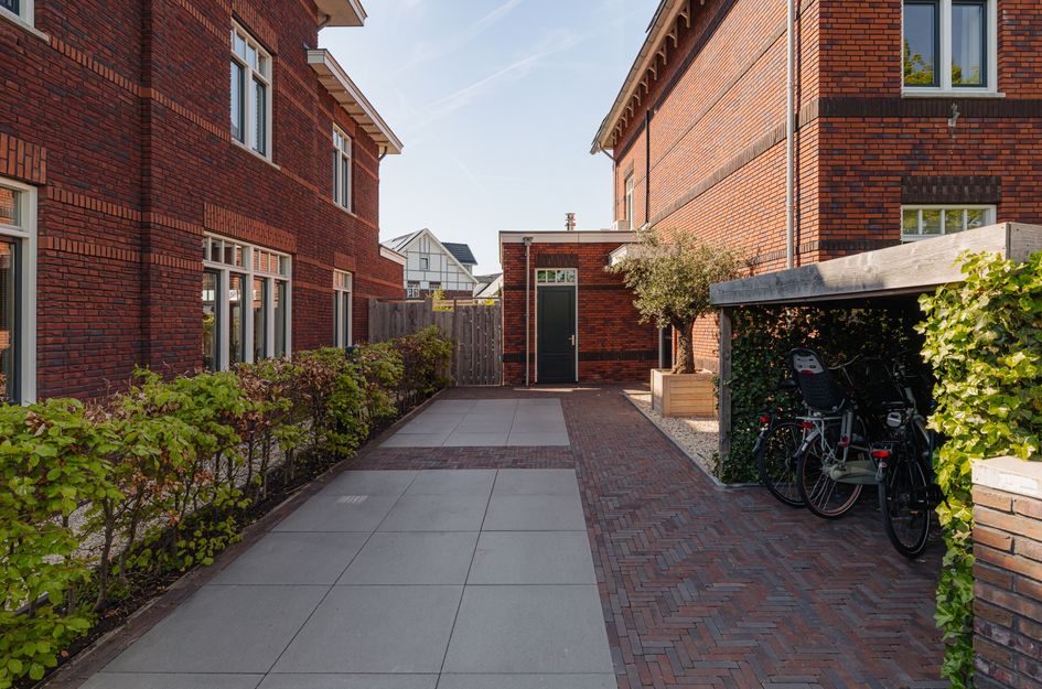 Oude Rijnsburgerweg 94