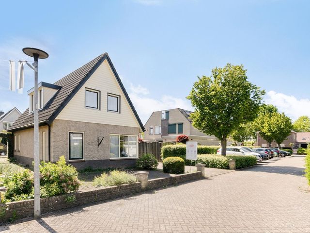 Koningszuur 2, Dodewaard