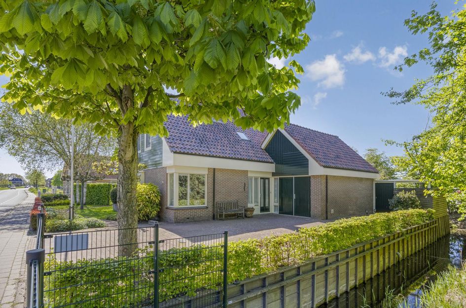Dorpsstraat 26