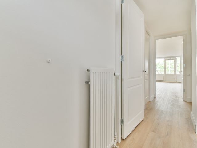 Polderplein 76, Hoofddorp