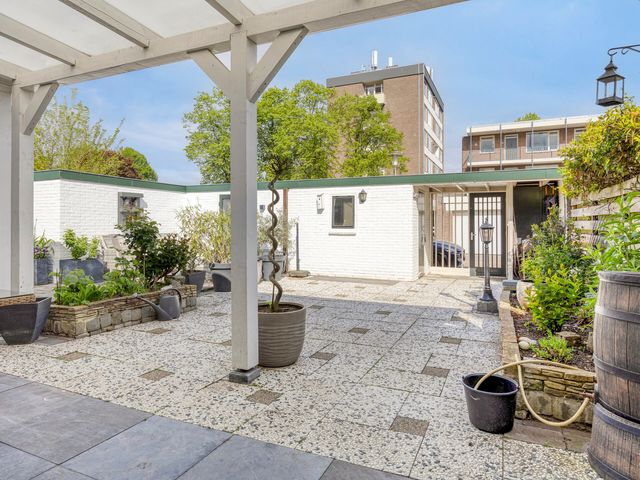Charlotte de Bourbonstraat 3, Leiderdorp