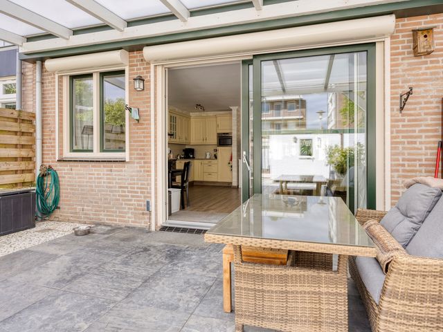 Charlotte de Bourbonstraat 3, Leiderdorp