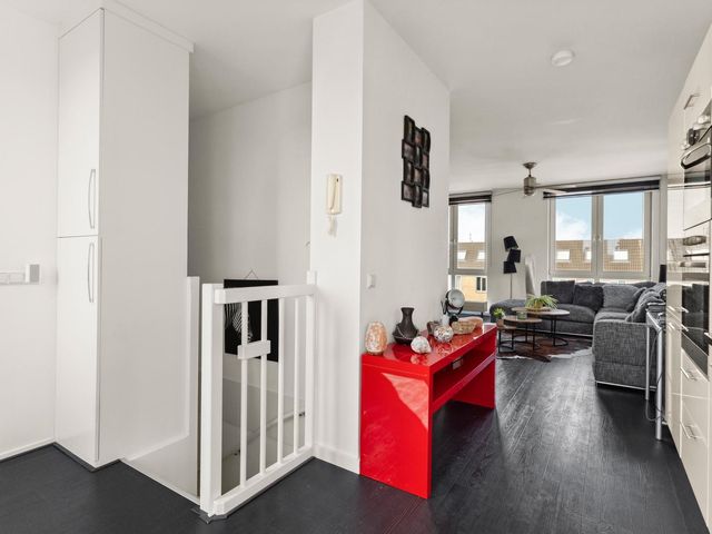 Osirispad 43, Almere