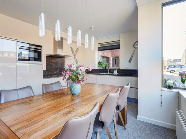 Juttepeer 31, Den Hoorn