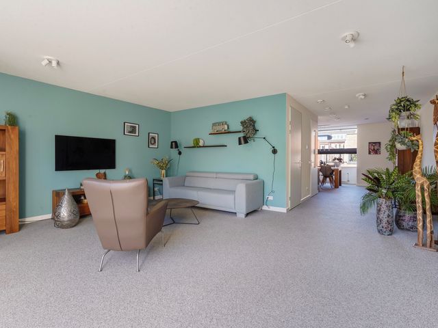 Juttepeer 31, Den Hoorn