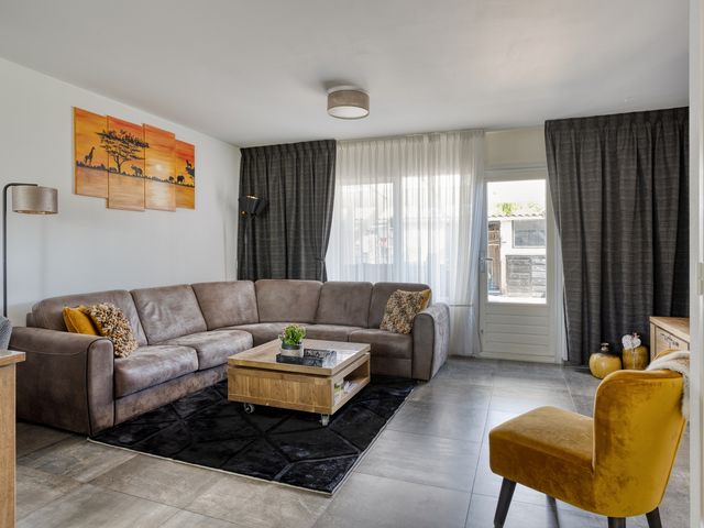 Lelieberg 24, Roosendaal