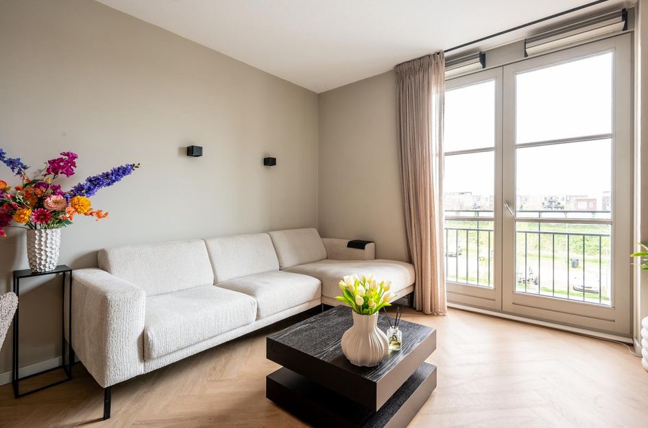 Albaniestraat 95