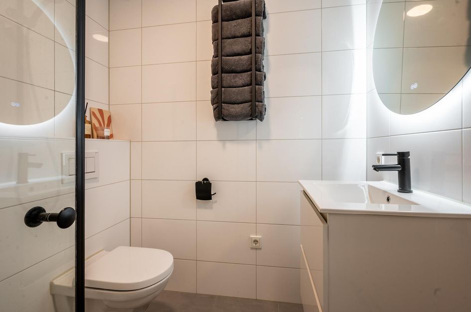 Albaniestraat 95