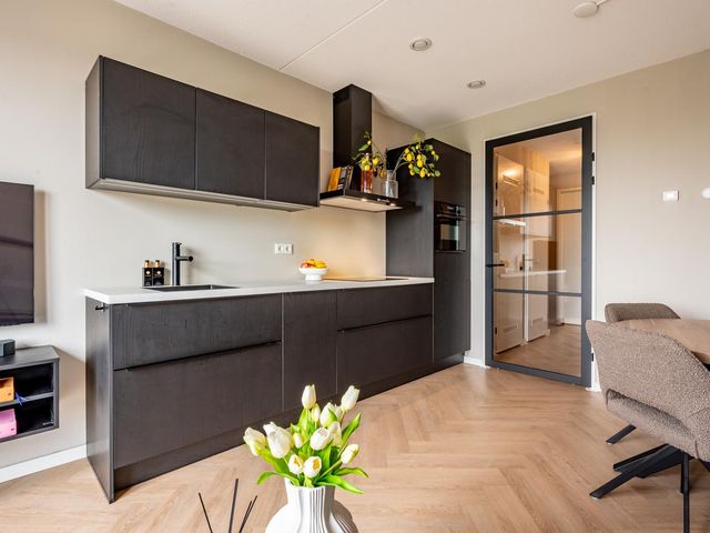 Albaniestraat 95, Almere