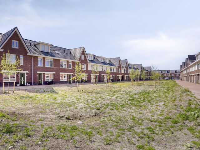 Edgar du Perronstraat 73, 'S-Gravenhage