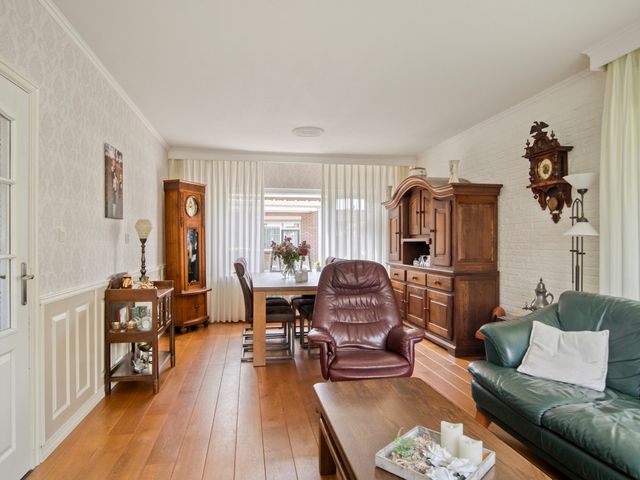 Heidestraat 11, Weiteveen