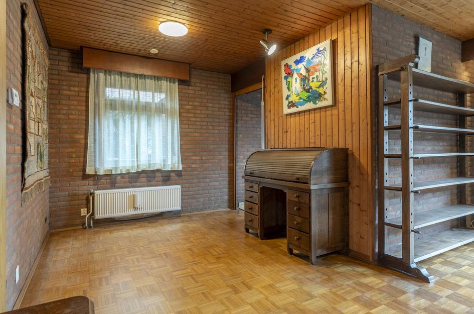 Burgemeester van de Loostraat 12