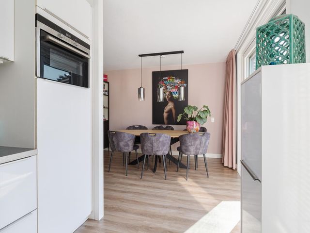 Van Bronkhorstvliet 14, Barendrecht