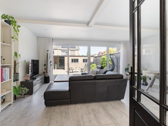 Jan van Glymesstraat 35, Fijnaart