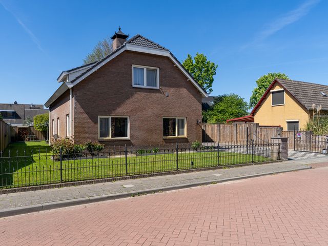 Kerkstraat 14, Andel