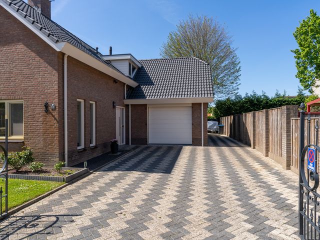 Kerkstraat 14, Andel