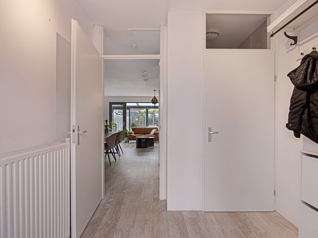 Tom Navislaan 34, Den Haag