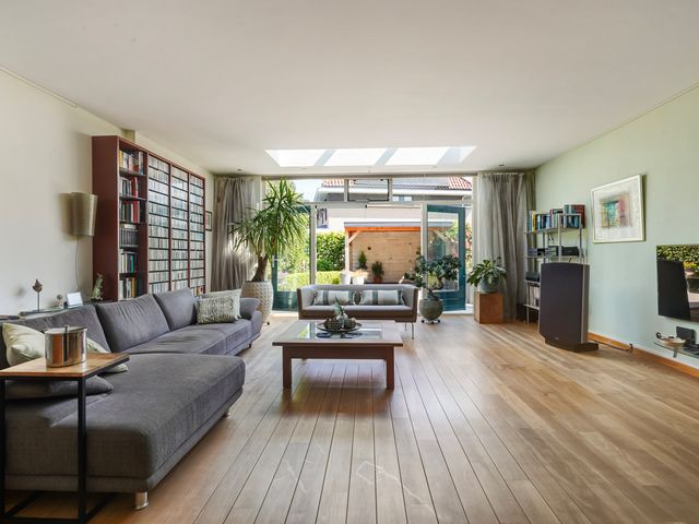 Luchtenburglaan 52, Den Haag