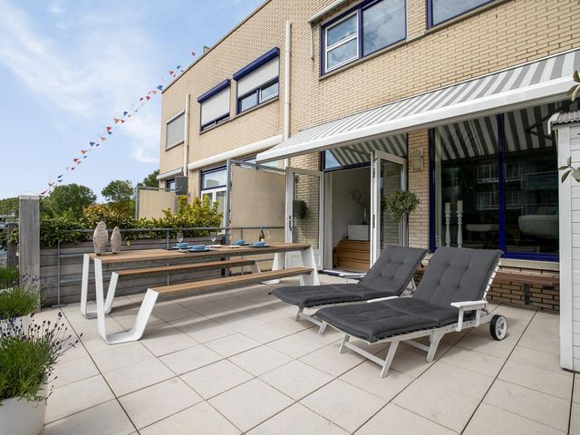 't Schip 21, Katwijk