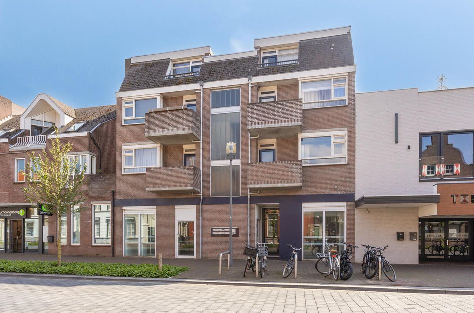 Grotestraat 232
