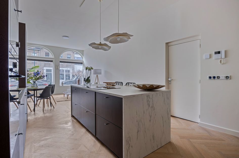 Deutzstraat 8