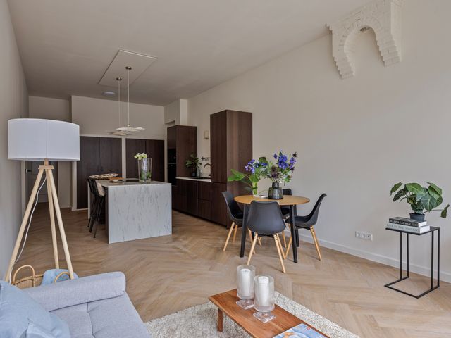 Deutzstraat 8, Oegstgeest