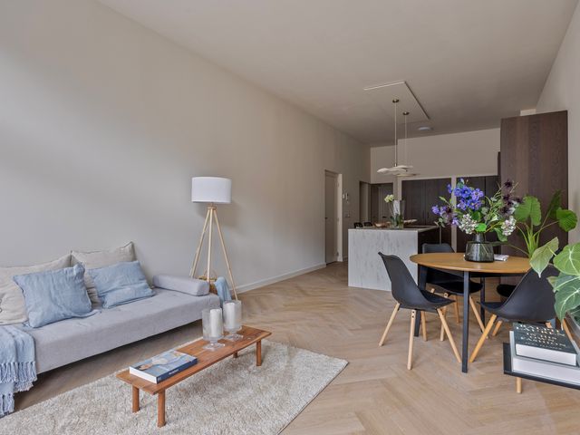 Deutzstraat 8, Oegstgeest