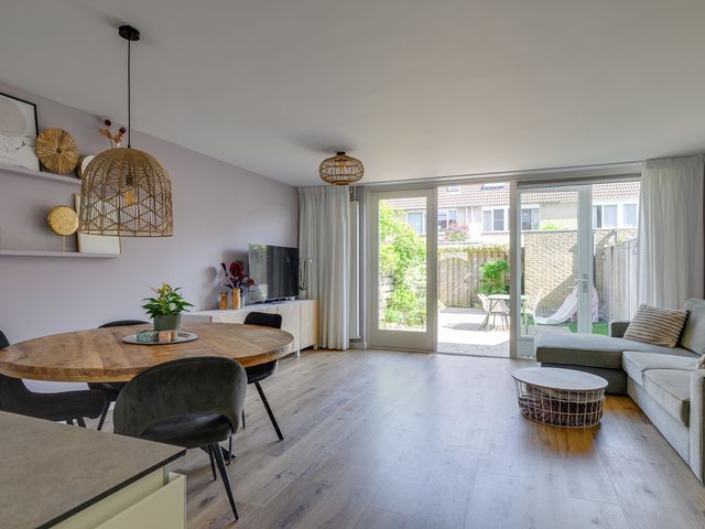 Pelikaanhof 61, Leidschendam