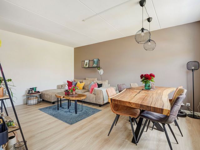 Tieratesstraat 22, Wateringen