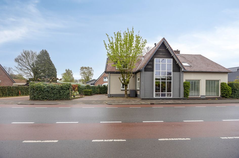Hoofdweg 52