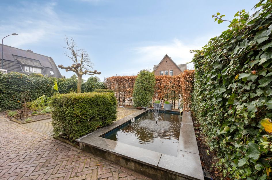 Hoofdweg 52