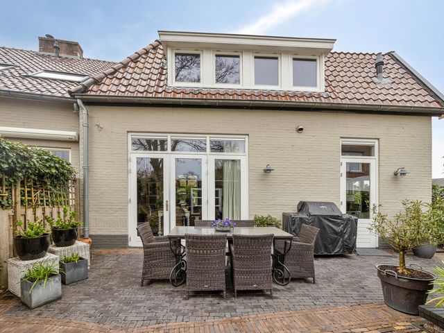 Hoofdweg 52, Loenen