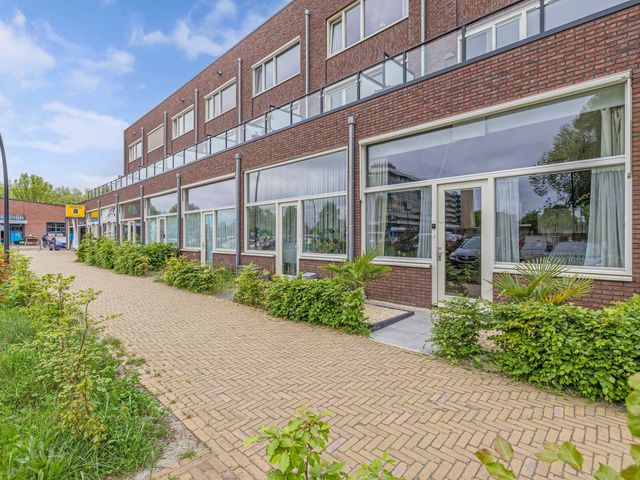 Smedingplein 7, Emmeloord
