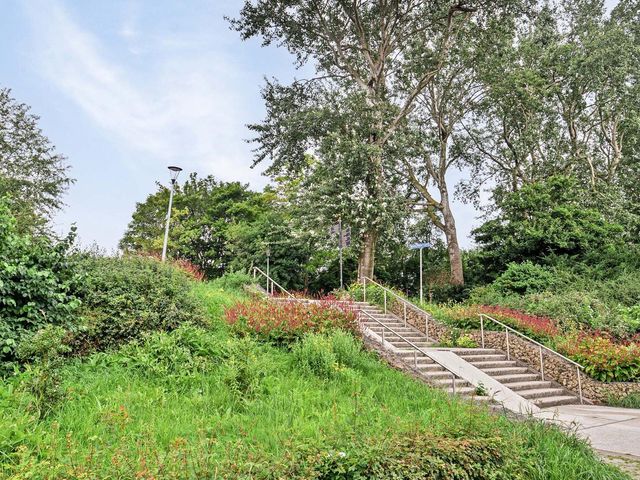 Grenulaan 33, Terneuzen