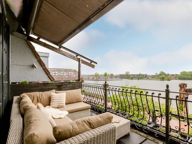 Lemmerkade 46, Lelystad