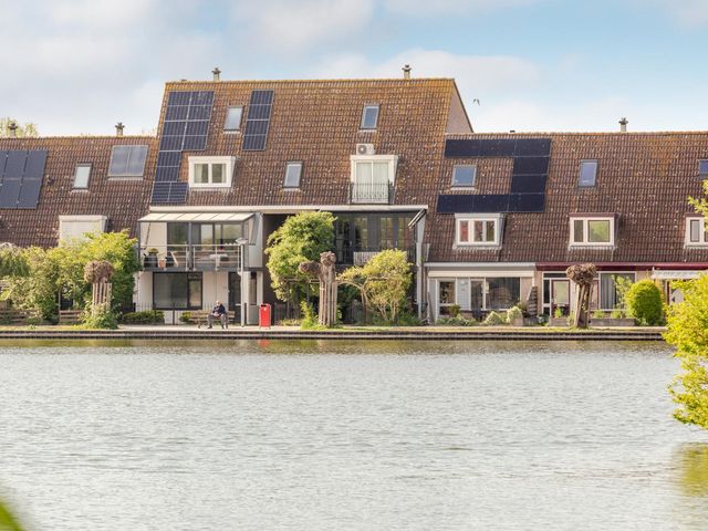 Lemmerkade 46, Lelystad
