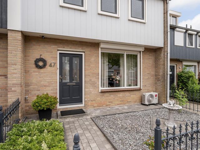Touwslagersdreef 47, Tholen
