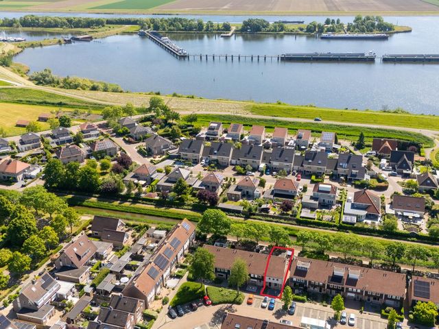 Touwslagersdreef 47, Tholen