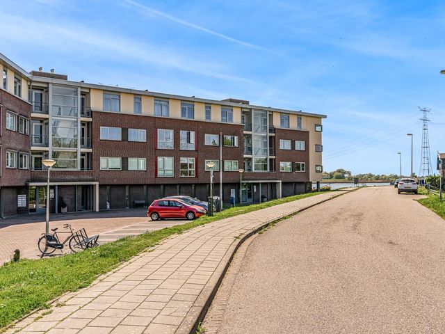 Westeinde 25, Lekkerkerk