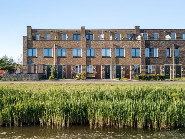 Osirispad 9, Almere