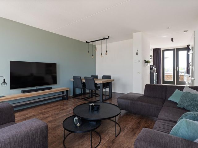 Osirispad 9, Almere